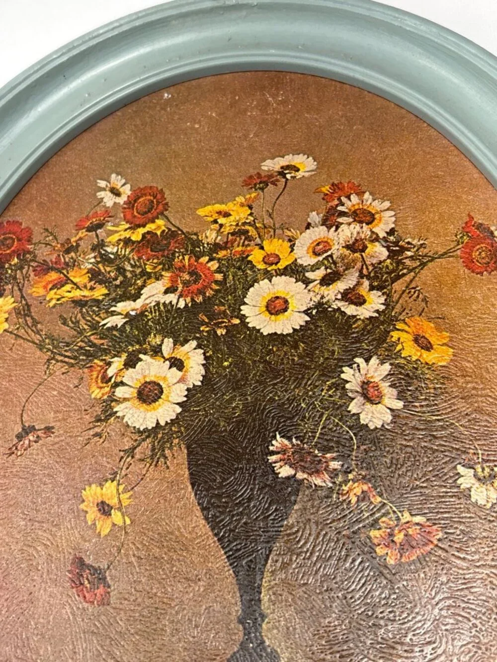 Floral Lithograph Green Plastic Oval Frame 10